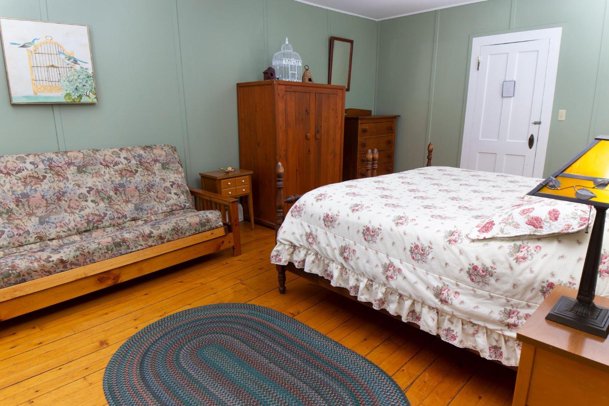 Trails End Bed & Breakfast Keene Valley